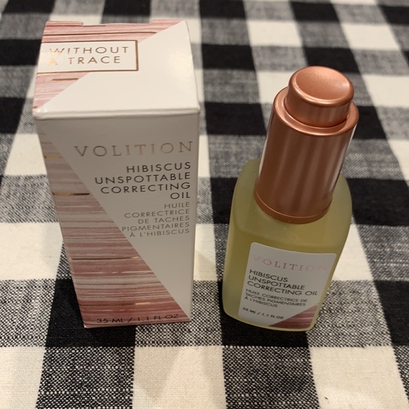 Volition Hibiscus Unspottable Correcting Oil - Picture 5 of 9